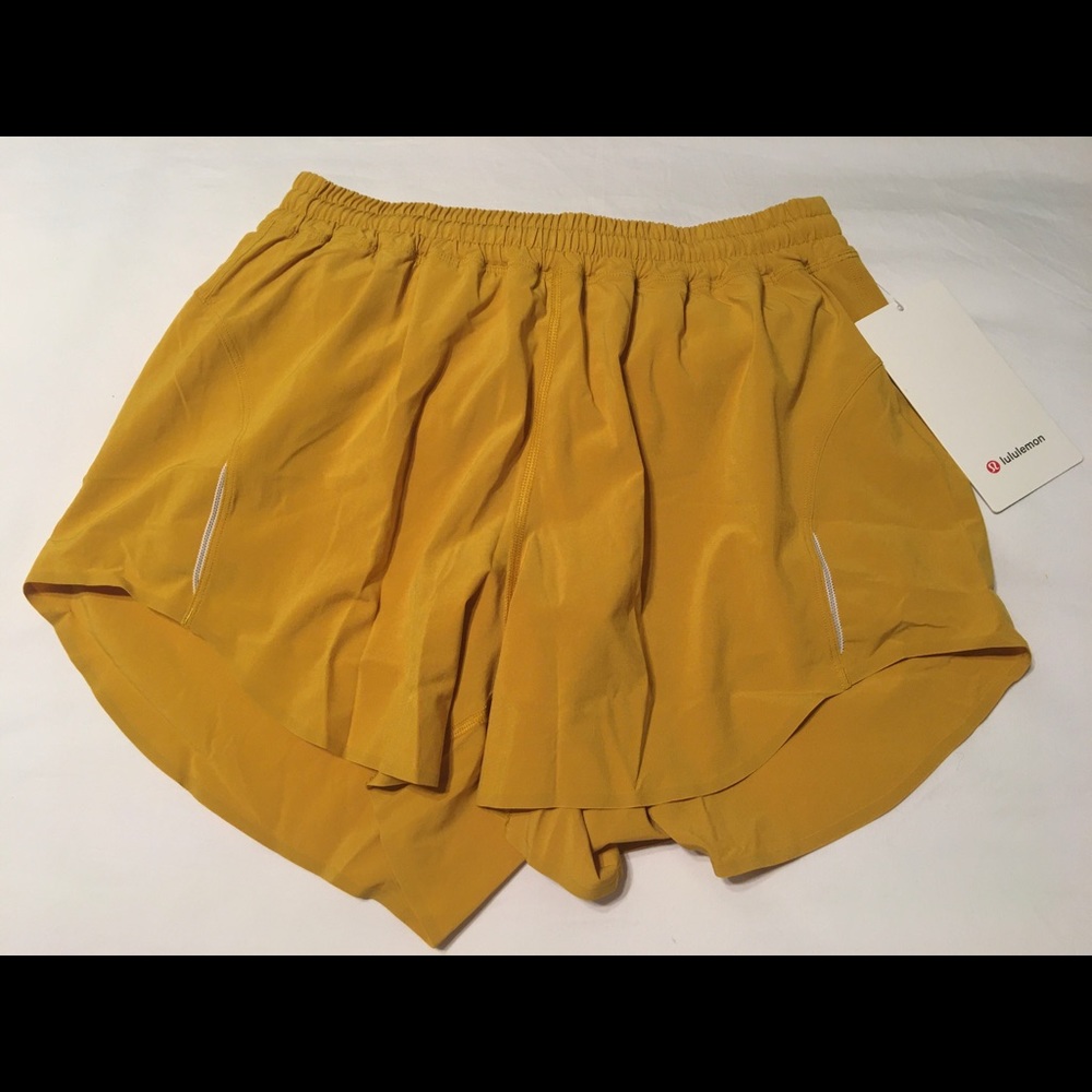 New LULULEMON Yellow Women's Running Shorts 3.5”